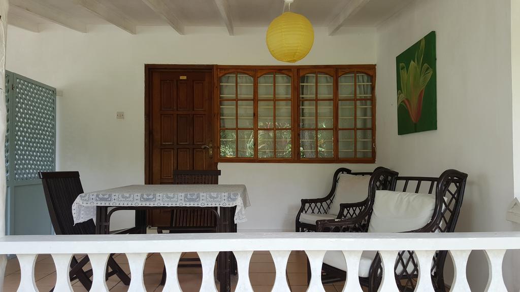 Beau Vallon Bungalows Экстерьер фото